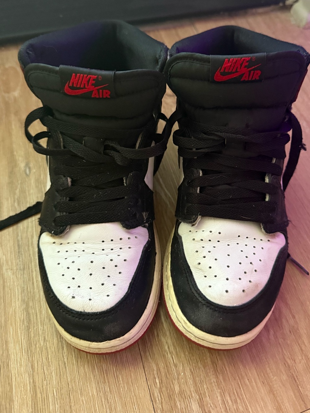 Nike Air Jordan 1 High OG GS Bred Toe Black White Red Size 5.5Y